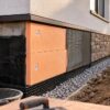 Чем утеплить цоколь фундамента дома снаружи